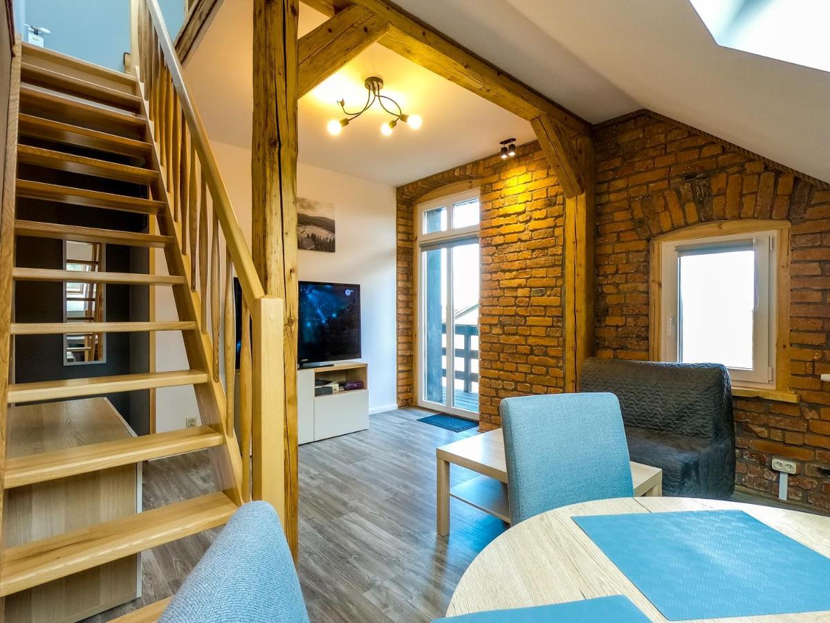 Apartament Dwupoziomowy Ski&Bike シクラルスカ・ポレンバ エクステリア 写真