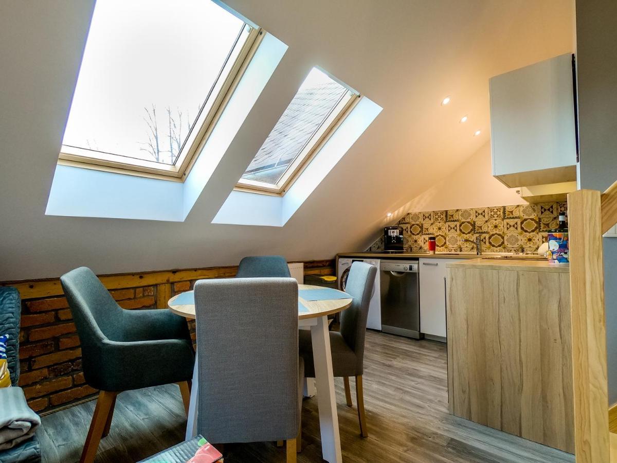 Apartament Dwupoziomowy Ski&Bike シクラルスカ・ポレンバ エクステリア 写真